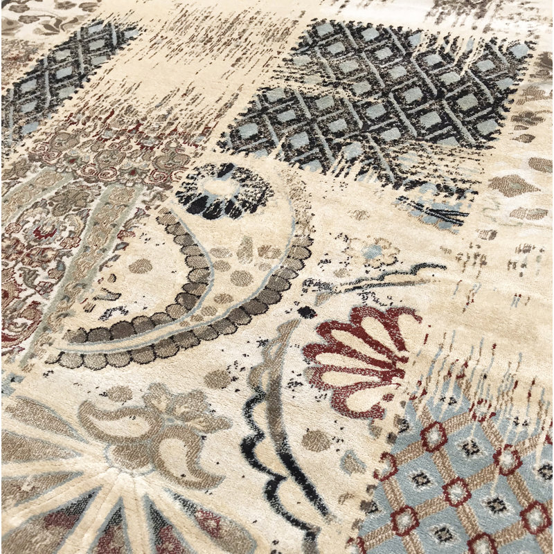 Tapis beige / ivoire rétro / soyeux rétro Elguja