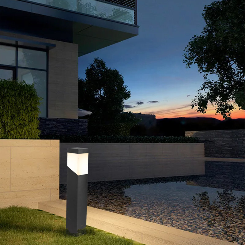 Éclairage d'extérieur de jardin avec lanterne, gris, H 21 po x l 8 po x P 4 po