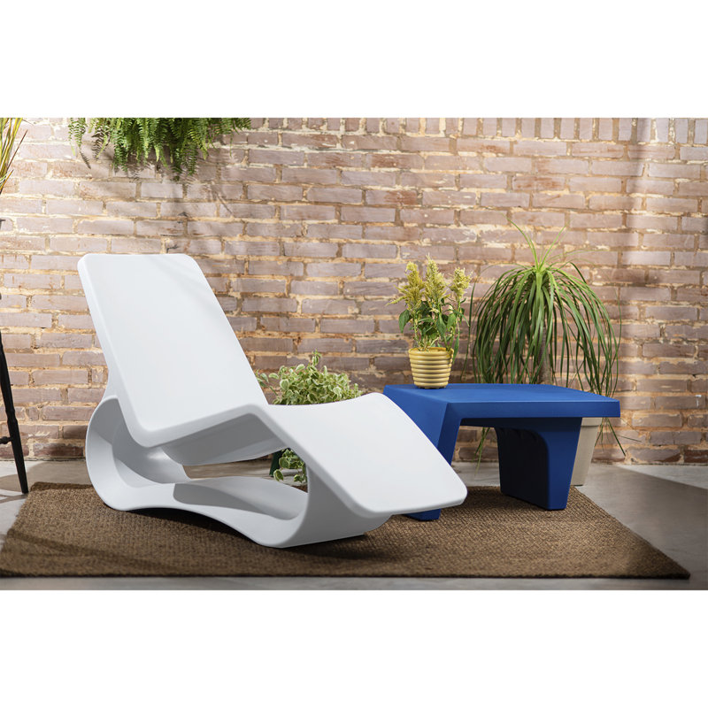 Tramontina Octo Polyethylene Sun Lounger, White