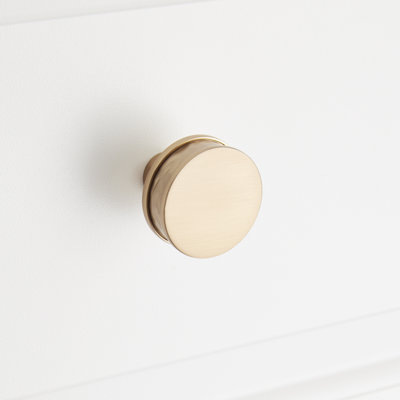 Poignée d'armoire ronde 1-1 / 2 "Lazzara