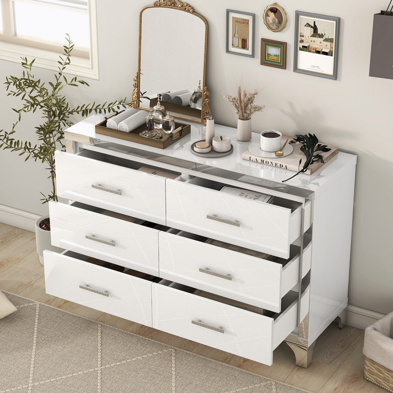 Commode élégante à 6 tiroirs et poignée en métal, Blanc / argent