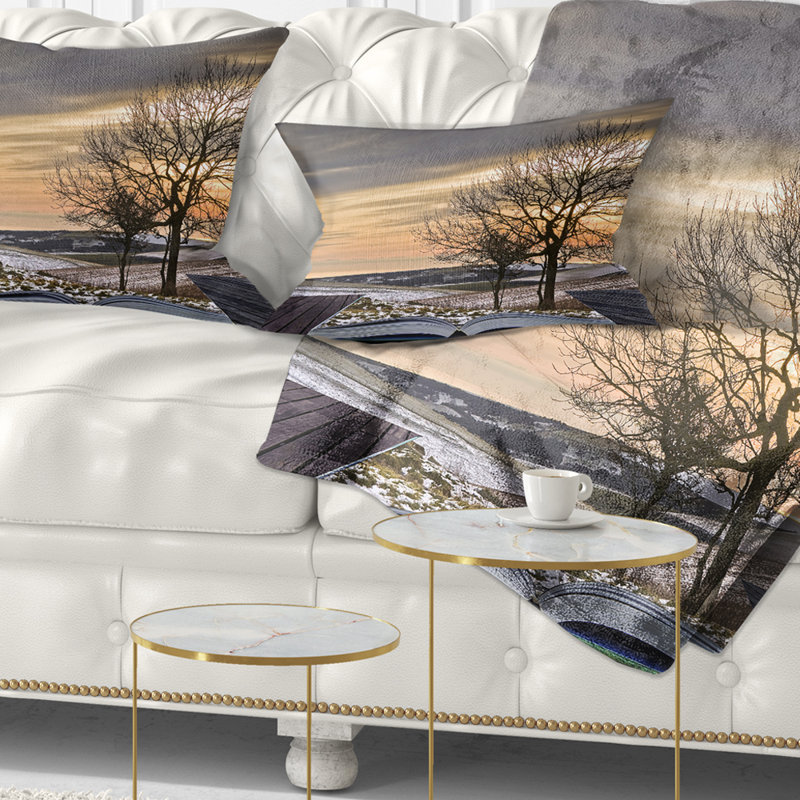 Hiver qui sort des pages - Coussin imprimé paysage, 12 po x 20 po, Rectangulaire