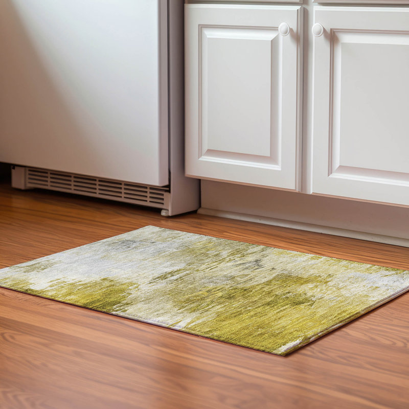 Tapis doré de qualité supérieure lavable à la machine Cerrito AMF595, Rectangle 1 pi 8 po x 2 pi 6 po