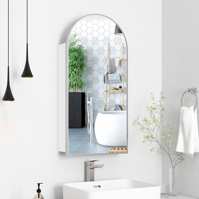 Armoire à pharmacie Tabbatha, H 31,5 po x l 15,7 po x P 4,6 po, Argent argent