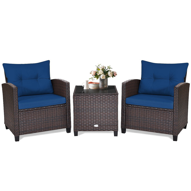 Ensemble de conversation en rotin de trois articles avec coussins, Marine