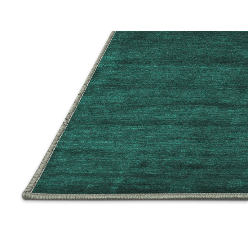 Tapis de couleur unie tissé à la machine en polyester / chenille Noorah, Rectangle de 5 pi x 8 pi