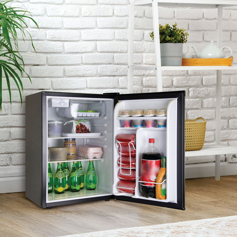 Magic Chef 2,6 pieds cubes Petit réfrigérateur compact avec compartiment congélateur pour chambre à coucher, appartement, chambre de dortoir, bureau