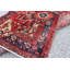 Tapis unique en laine noué à la main de style années 1950 de 3 pi 6 po x 5 pi en rouge / beige / bleu marine