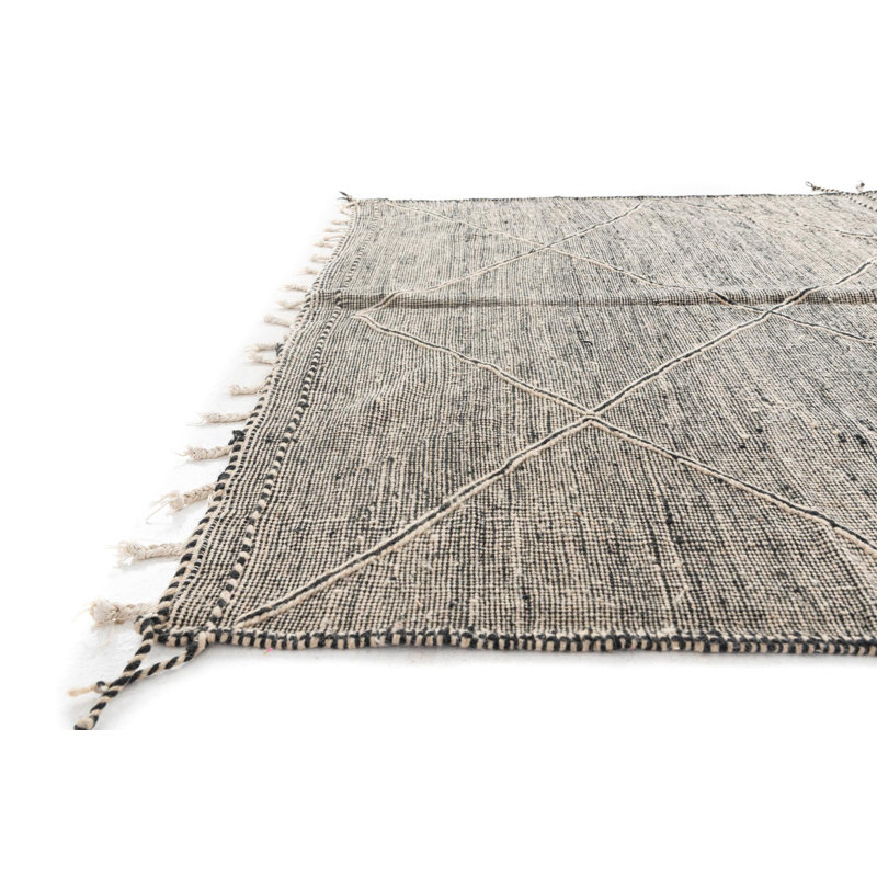 Tapis noir et blanc Iraheta