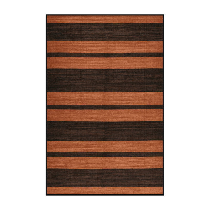Tapis noir à rayures horizontales lavable à la machine