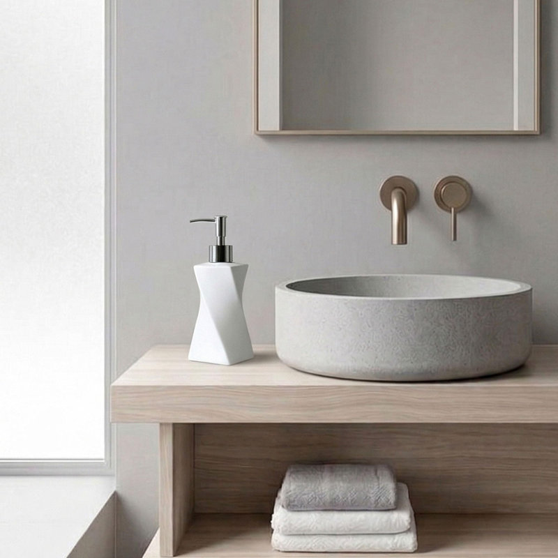 Distributeur de savon à mains et à vaisselle Modern, paquet de 1 (blanc arctique), Blanc arctique