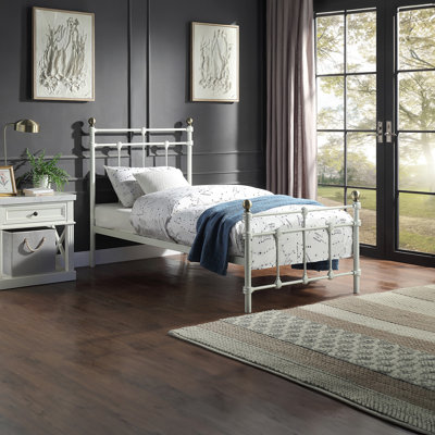 BAYFORD Metal Bed