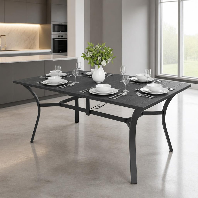 Table de salle à manger rectangulaire de style industriel moderne, pour une utilisation intérieure et extérieure, structure métallique robuste et plateau aspect bois rustique