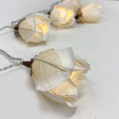 Vold LED Handmade Paper Roses String Light