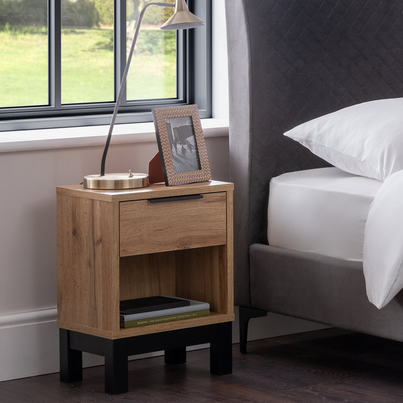 Yonkers 35cm W Bedside Table, Brown