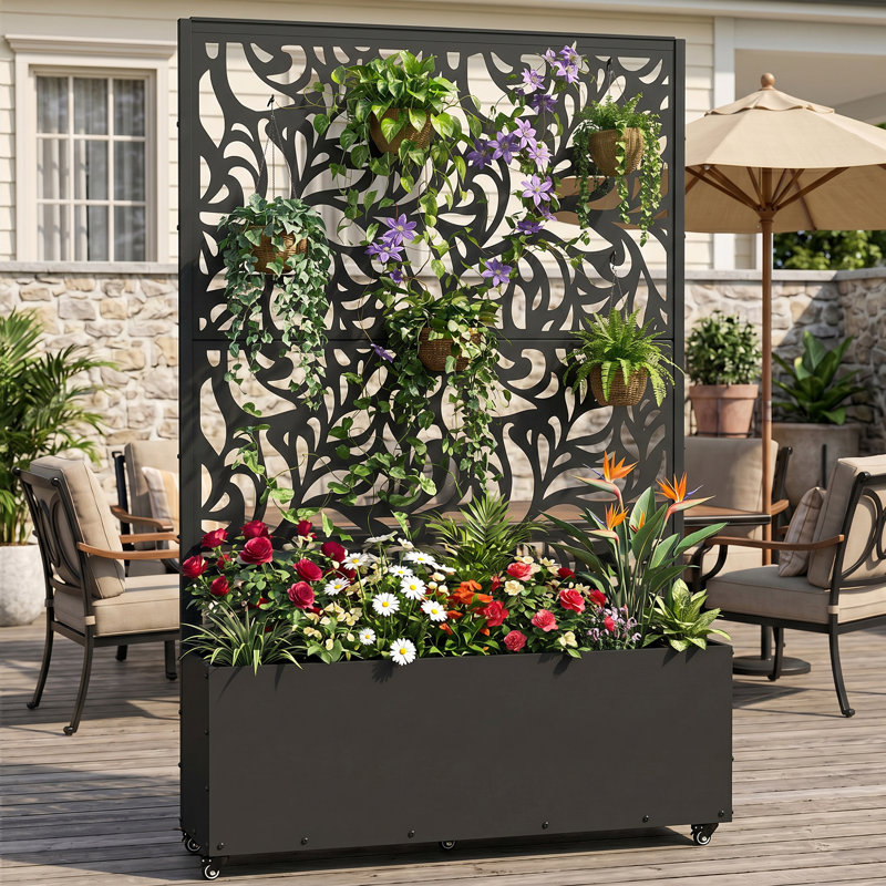 Boîte à fleurs en métal avec treillis 