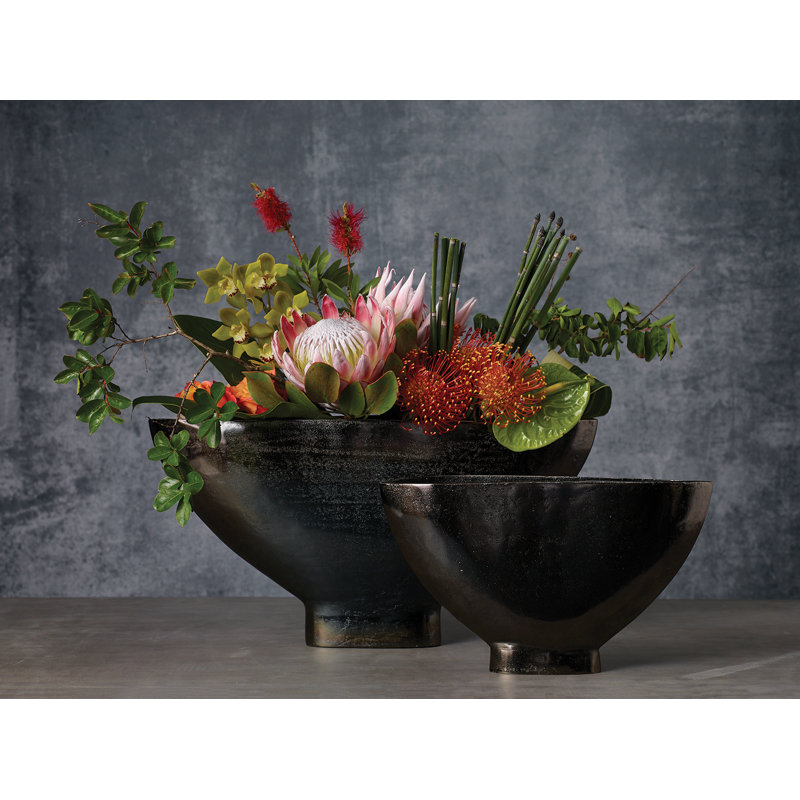 Vase de table en métal Antwonette, H 9,5 po x l 16 po x P 3 po