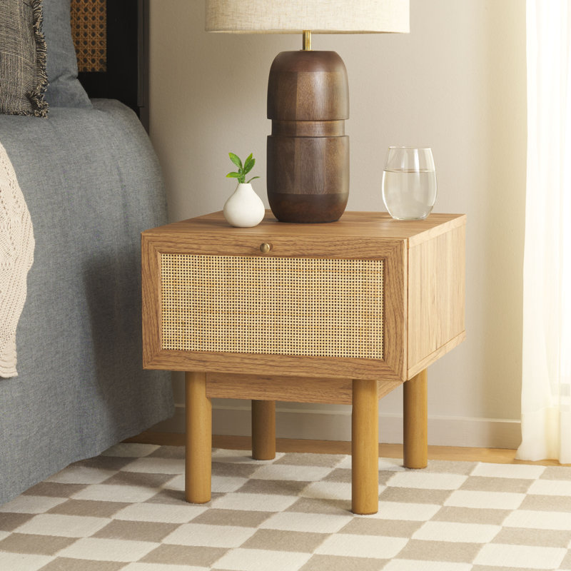 Angeliana 15.35'' W Nightstand, Oak