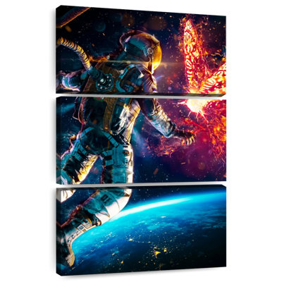 Kelan Astronaut Walk Fantasy