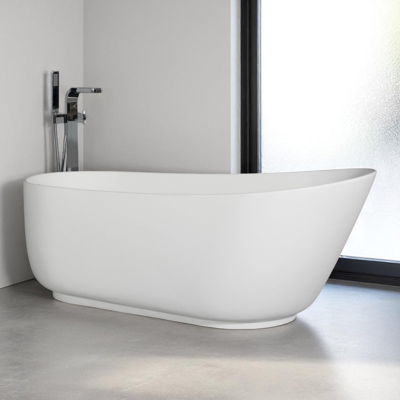 Baignoire de trempage autoportante 67 po. X 31,5 po. 67 po.