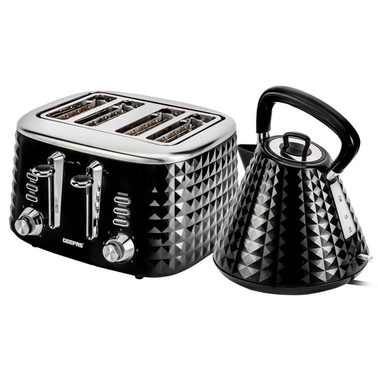 Geepas 4 Slice Bread Toaster & 1.5L Cordless Electric Kettle Combo Set With Textured Design - 1750W Toastie Machine & 3000W Kettle, White