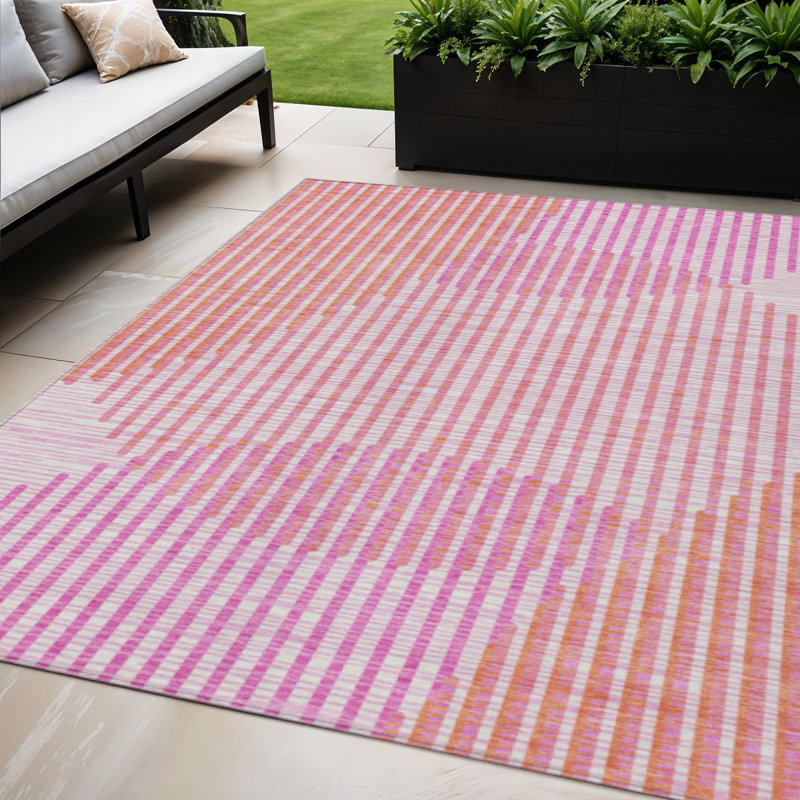 Tapis extérieur lavable géométrique 5 pi x 8 pi rose et ivoire
