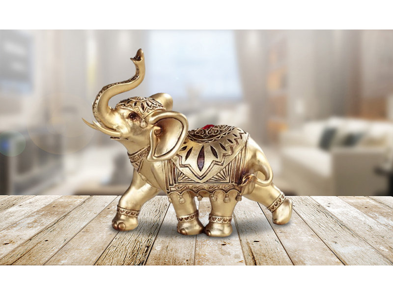 Figurine d'éléphant de 7 po avec tatoo