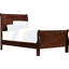 Mobilier de chambre à coucher simple de style classique - Lit en cerisier brun, traditionnel pour un espace de détente