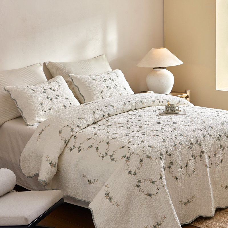 3Pcs Soft European Cottage Cream Cotton Quilt Bedspread Set, King Quilt + 2 Shams, Ivory Sage Green Floral