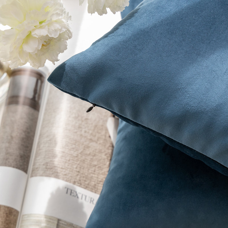 Phantoscope 18" x 18" Dark Blue Velvet Throw Pillow Set