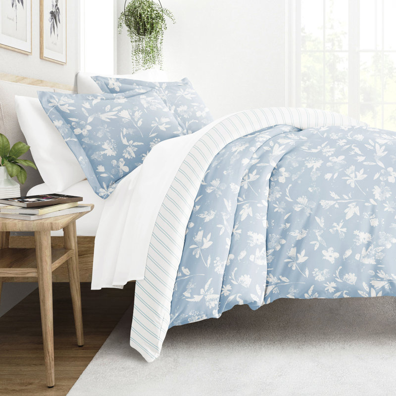 Full Blue Floral Microfiber Bedding Bundle with Duvet Cover