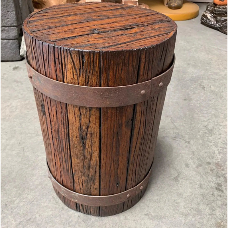 Petit tabouret de pirate