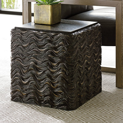 Table de bout Shadow Play