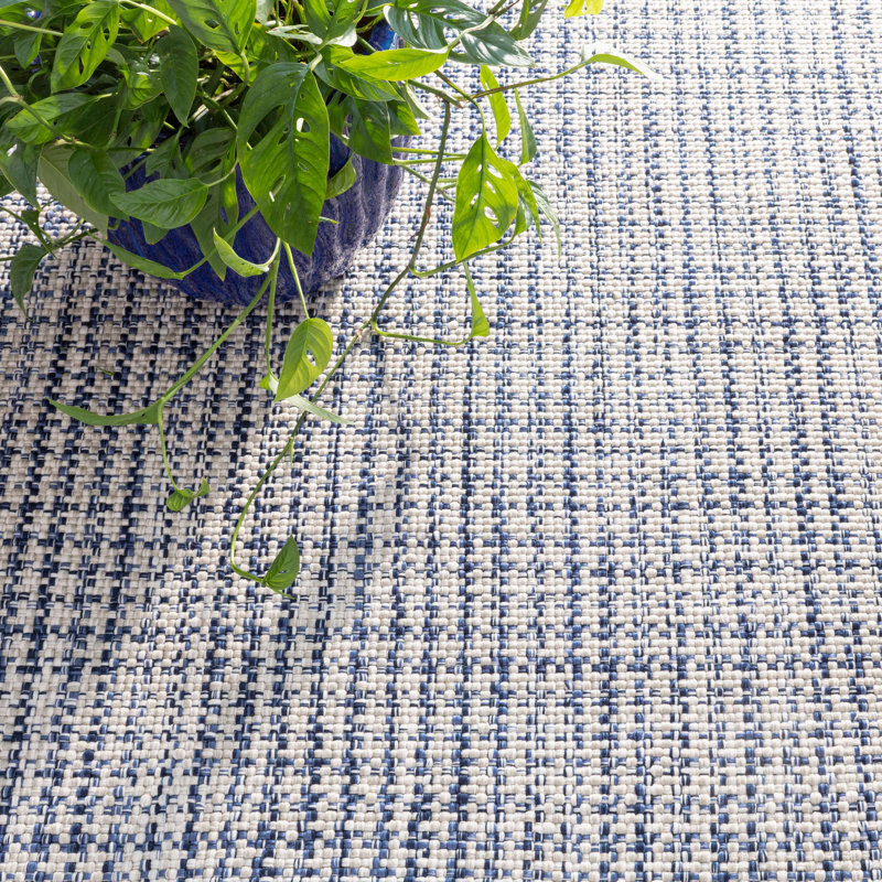 Journey Blue Handwoven Indoor/Outdoor Rug, 2x3