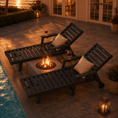 Ensemble de chaise longue de patio en PEHD toutes saisons de 2 à 5 positions réglables, porte-gobelet, roues amovibles, accoudoirs, capacité de 500 lb, facile à assembler, près de la piscine, sur la terrasse, dans la cour arrière, couleur: gris foncé