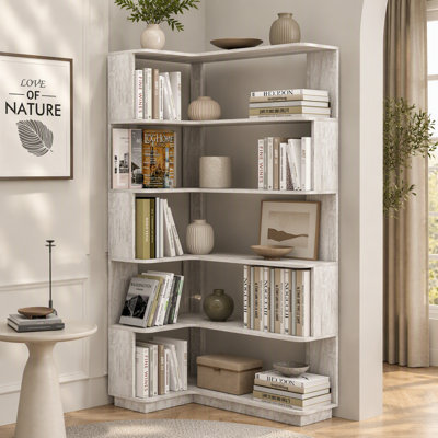 Bibliothèque de coin autoportante en L de 90 cm (35,43 po) à 5 niveaux pour salon, chambre à coucher, bureau à domicile, bibliothèque en bois avec panneau anti-chute et dispositif anti-basculement, tablette ouverte