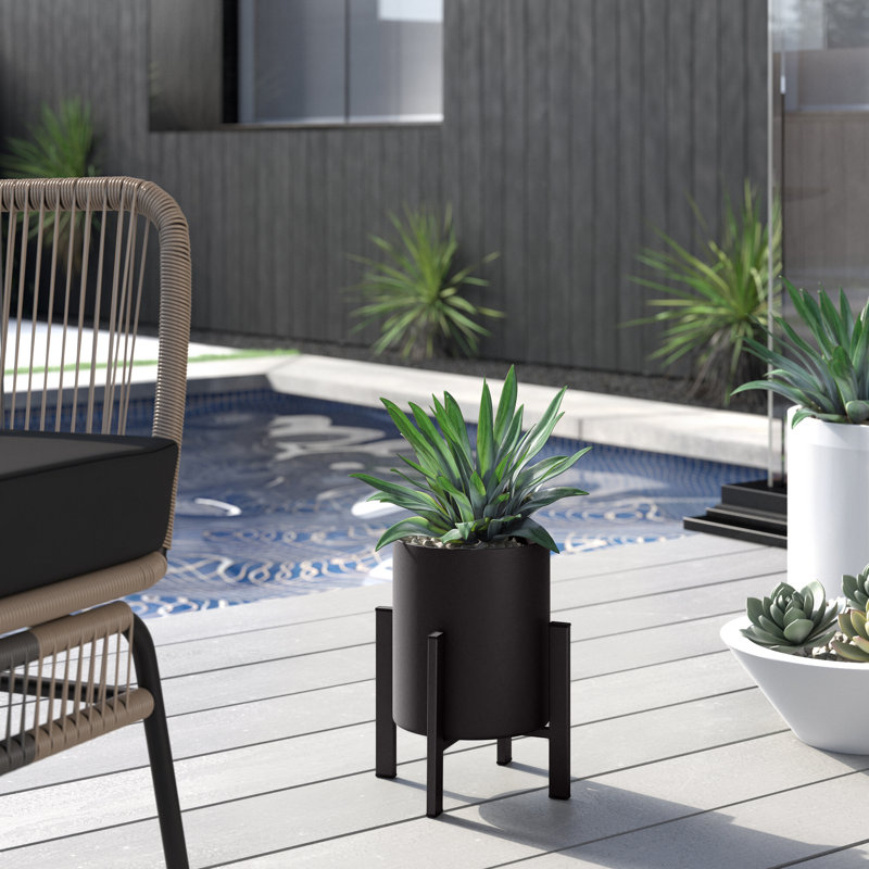 Dammion Planter, Black