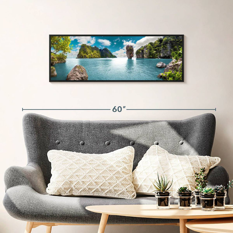 Iconic James Bond Island, Cadre flottant noir, 37 po x 13 po