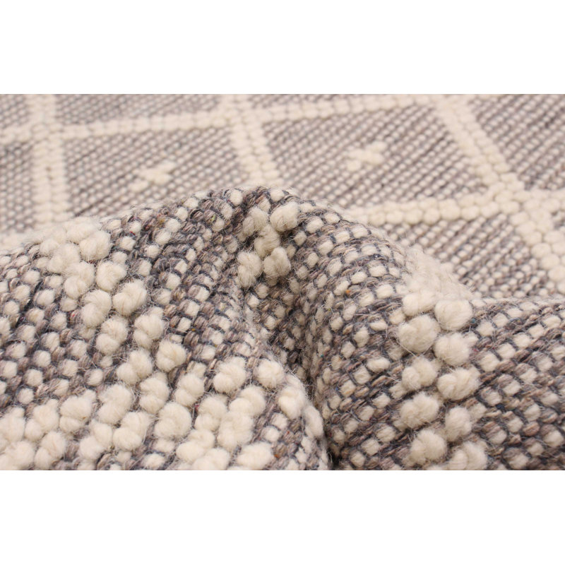 Stevanna Wool Geometric Indoor Rug