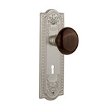 Meadows Plate with Decorative Keyhole and Brown Porcelain Door Knob