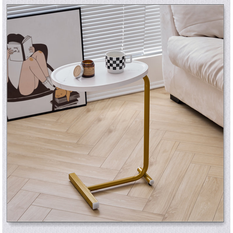 Table d'appoint blanche en forme de C, petit canapé pour canapé et chambre à coucher, design polyvalent et élégant