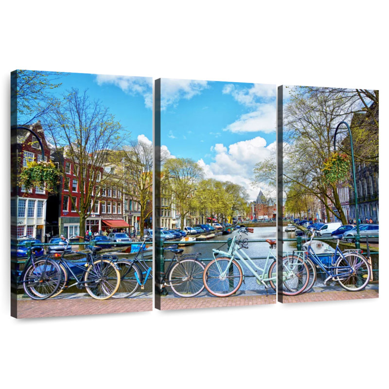 Lilie Amsterdam, vélos sur le pont, H 48 po x l 74 po
