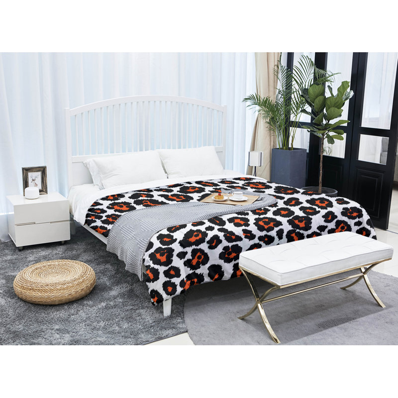 Polyester Animal Print Comforter, Twin XL Comforter, Black/Red