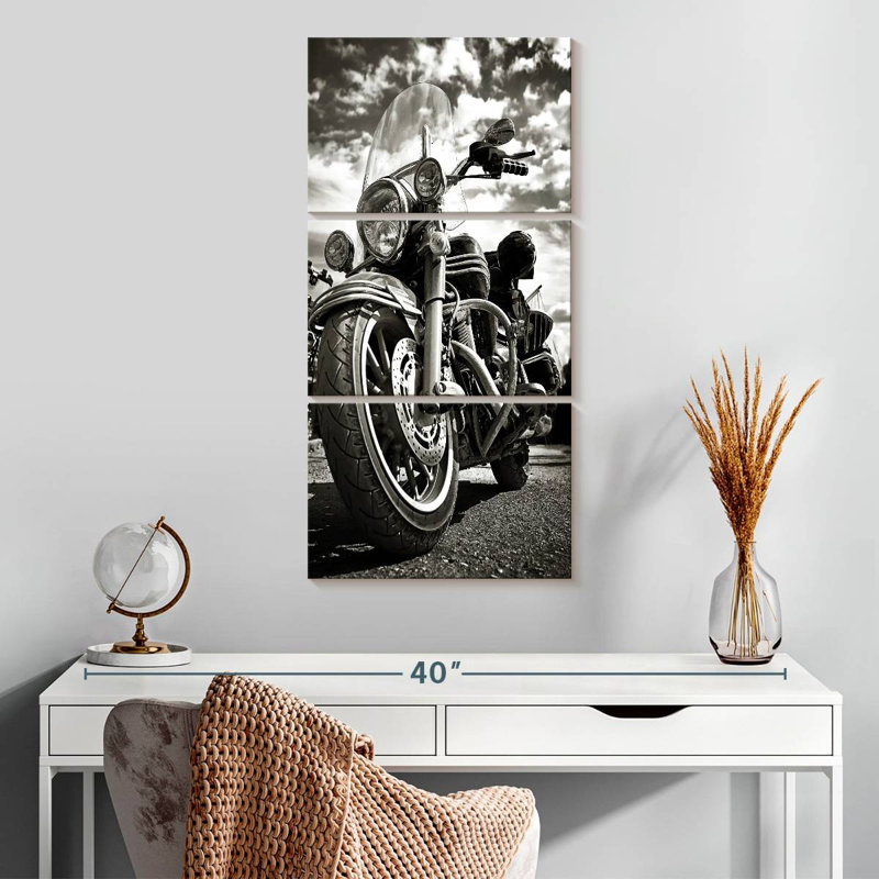 Moto monochromatique, H 32 po x l 15 po
