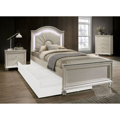 Geovana Standard Bed