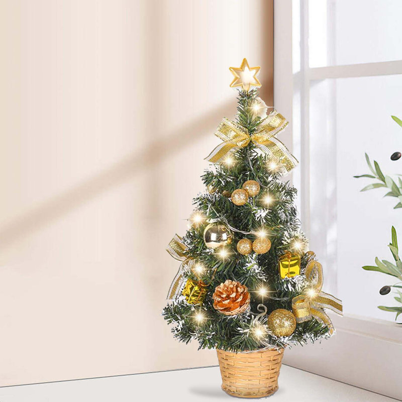 Christmas No Animal(s) Christmas Christmas Tree, Golden