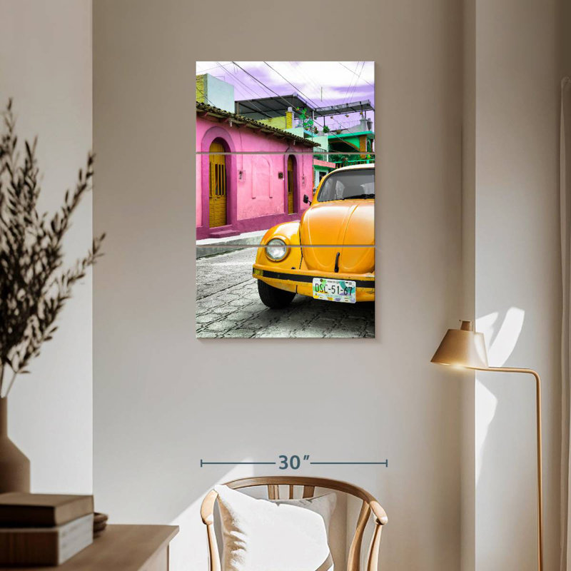 Yellow VW Beetle Car, H 57 po x l 36 po