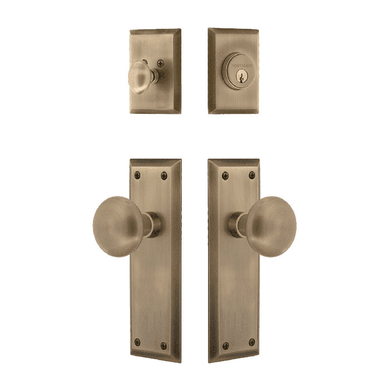 Nostalgic Warehouse New York Entry Set with New York Knob, Antique Brass, 2.75
