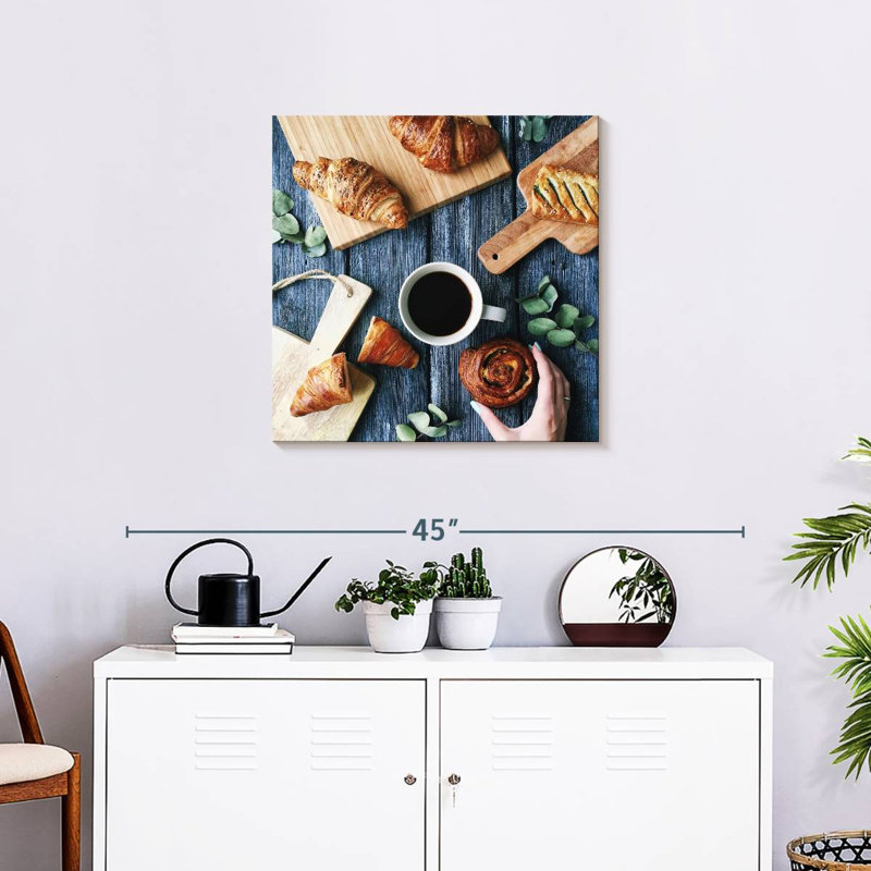 Café Yarlin, H 24 po x l 24 po
