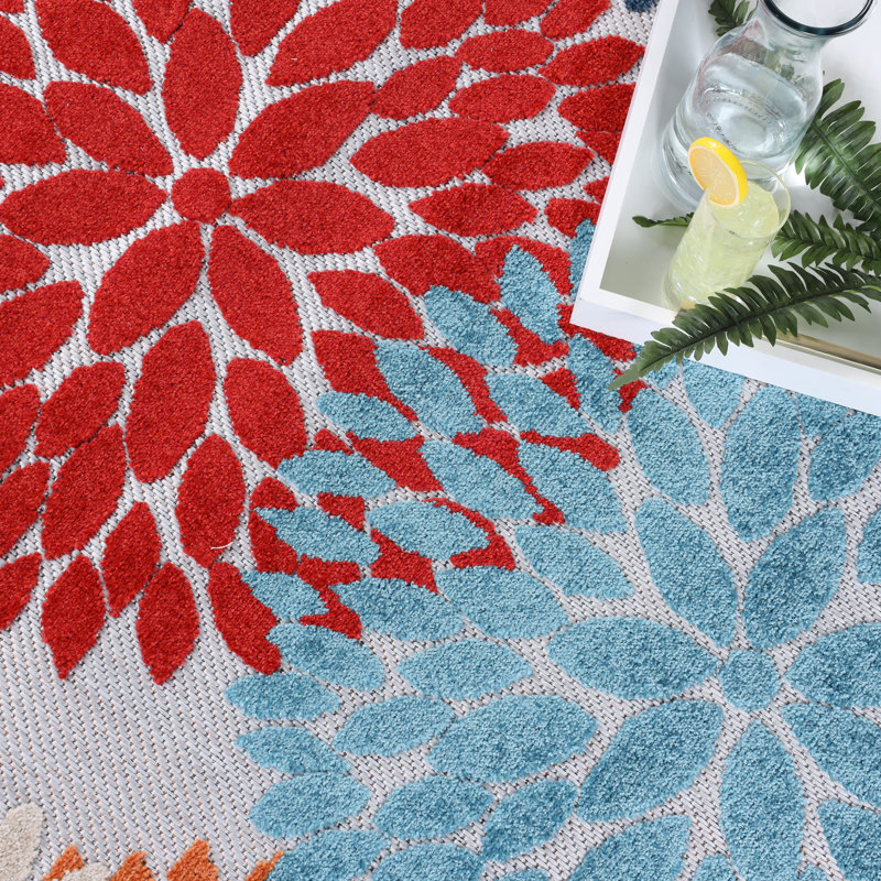 Hydrangea Floral Medallion Indoor Outdoor Area Rug, Rectangle 5'7" x 8'